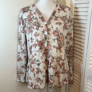 Wallflower Cream Floral Peplum Button Down Blouse.  Size Medium